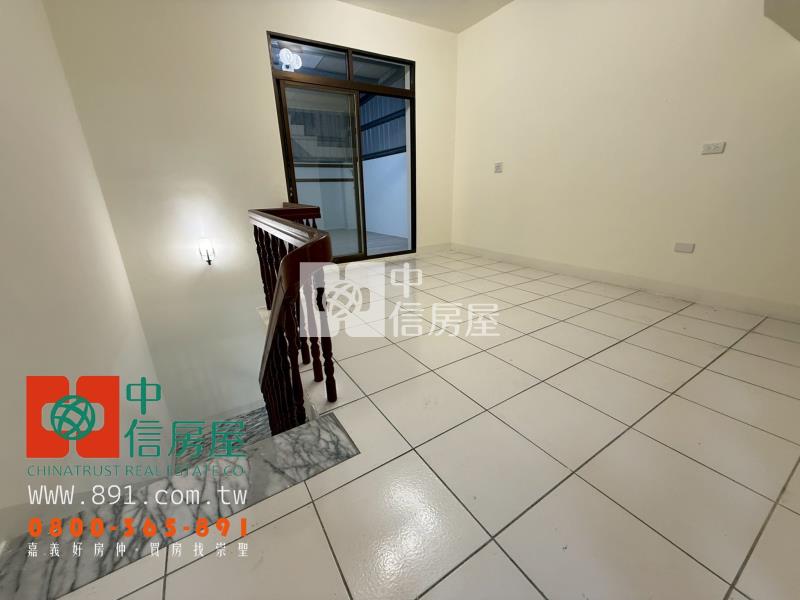 福樂國小車庫別墅房屋室內格局與周邊環境