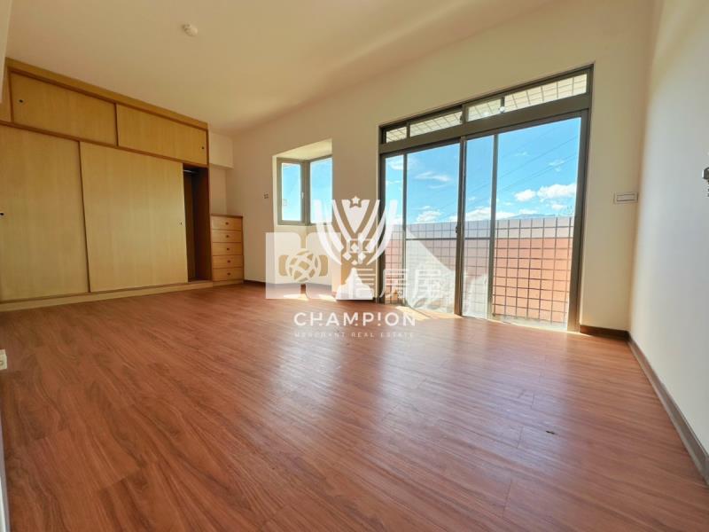 【冠軍】海中天三房房屋室內格局與周邊環境