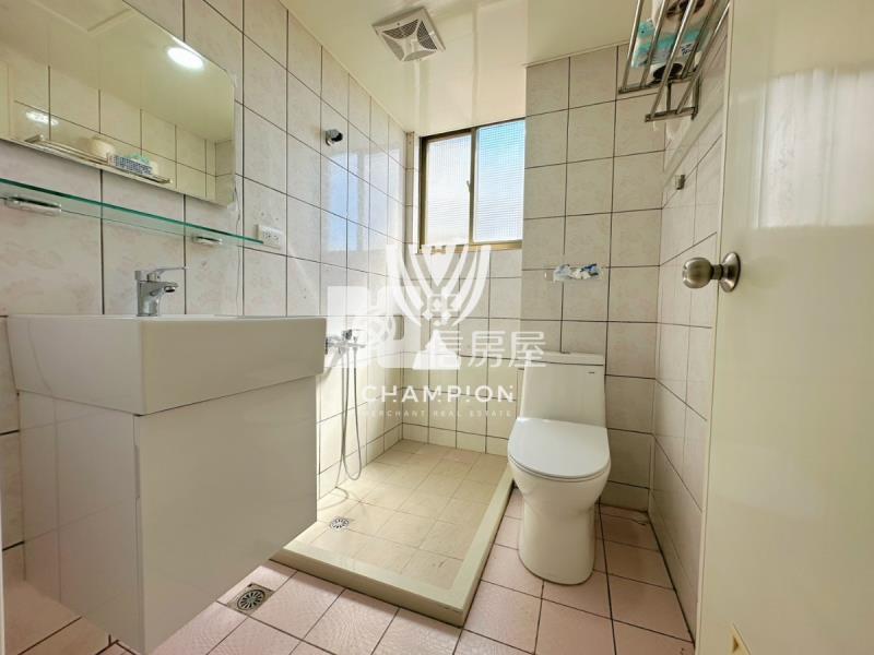 【冠軍】海中天三房房屋室內格局與周邊環境