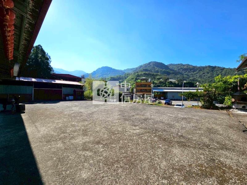 國姓臨路20米大地坪角地房屋室內格局與周邊環境