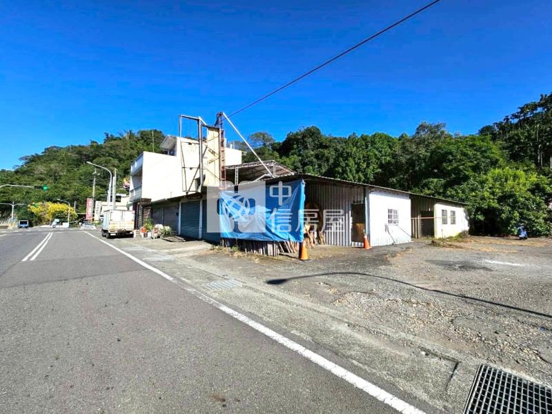 國姓臨路20米大地坪角地房屋室內格局與周邊環境