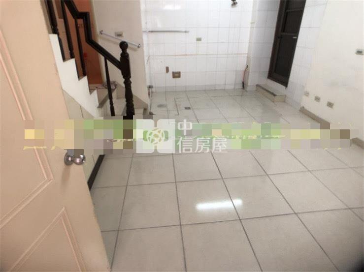 平興國小稀有大店住房屋室內格局與周邊環境