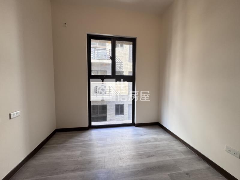 櫻花旭全新四房車位房屋室內格局與周邊環境