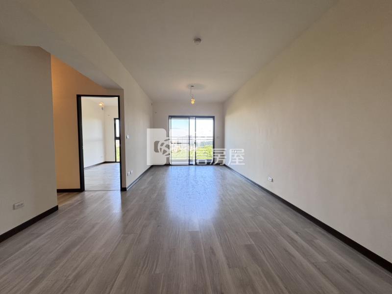 櫻花旭全新四房車位房屋室內格局與周邊環境