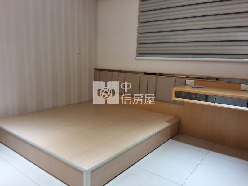 專(龍騰)永華路2段雙車景觀豪宅房屋室內格局與周邊環境