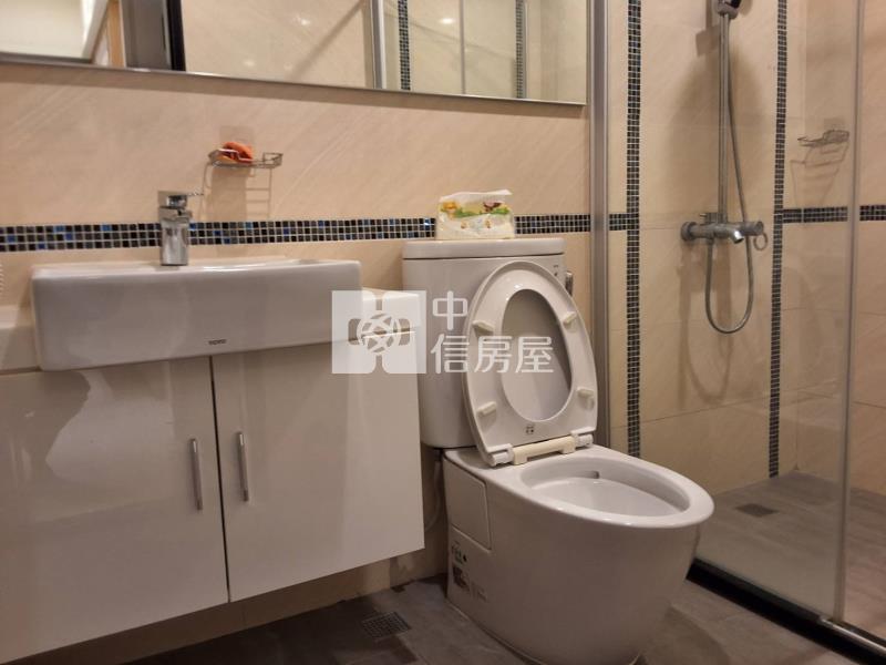 專(龍騰)永華路2段雙車景觀豪宅房屋室內格局與周邊環境