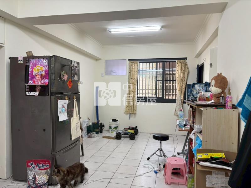 星巴克旁華廈房屋室內格局與周邊環境