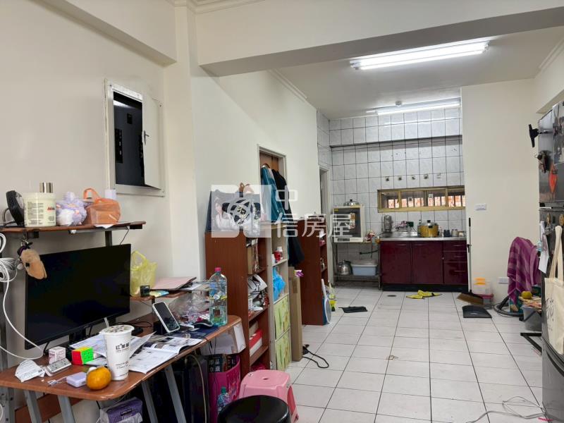 星巴克旁華廈房屋室內格局與周邊環境