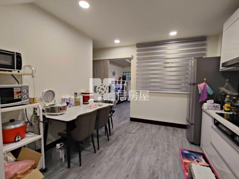 【專任】平鎮家樂福旁美透天(室內車庫)房屋室內格局與周邊環境