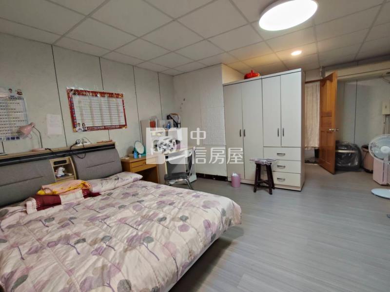 【專任】平鎮家樂福旁美透天(室內車庫)房屋室內格局與周邊環境