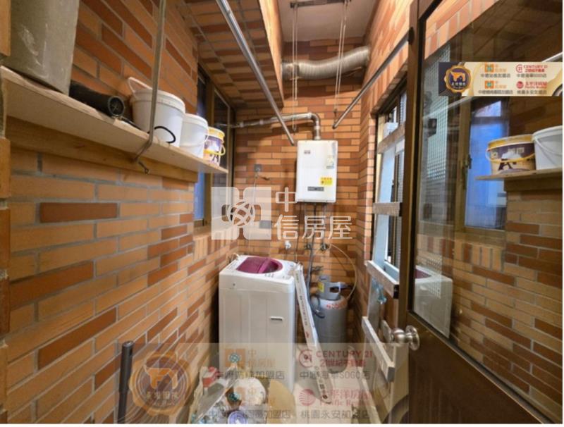 中壢體育園區電梯三樓房屋室內格局與周邊環境