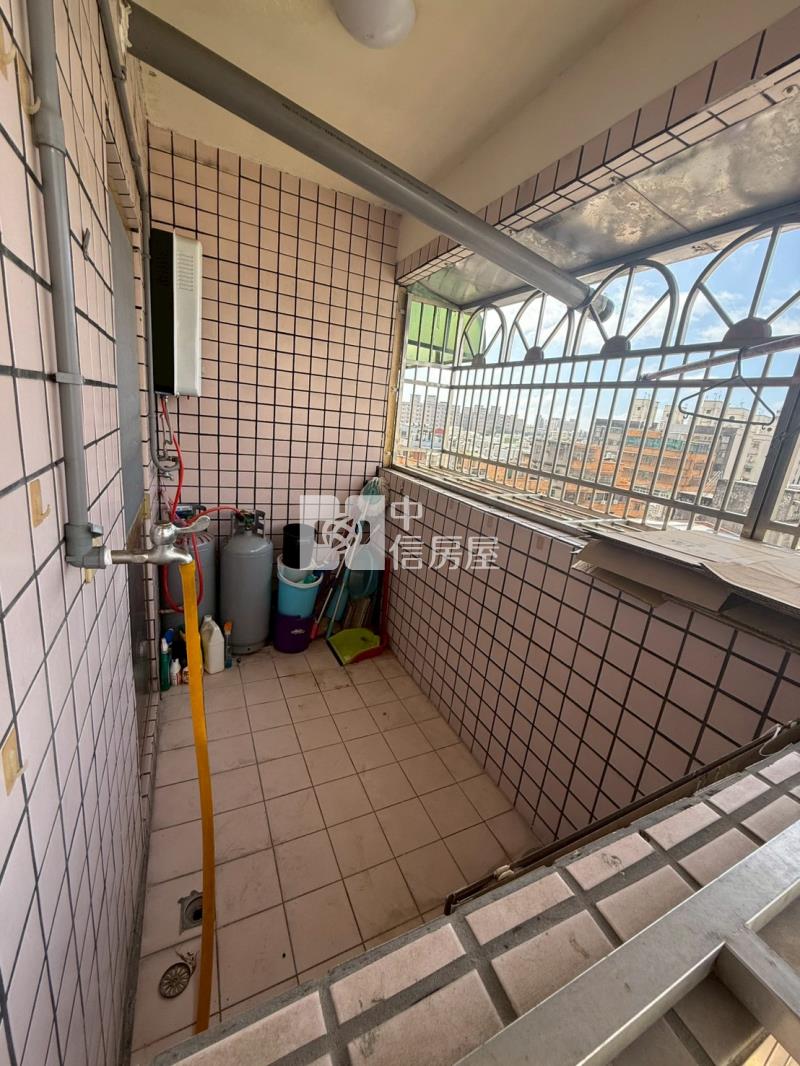 近體育園區電梯大三房房屋室內格局與周邊環境