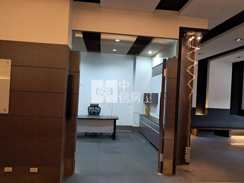 正春日路電梯雙透天店面房屋室內格局與周邊環境