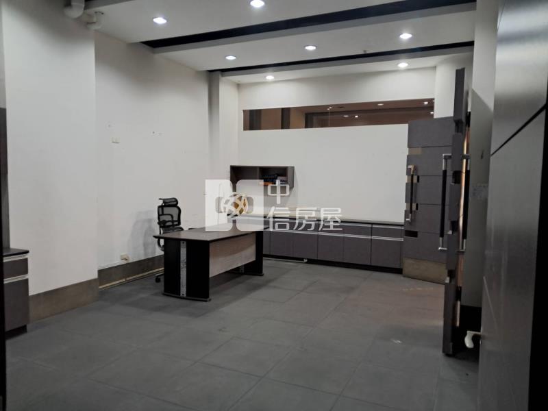 正春日路電梯雙透天店面房屋室內格局與周邊環境