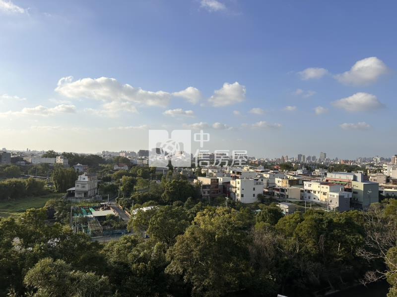 龍岡圓環2+1房車房屋室內格局與周邊環境