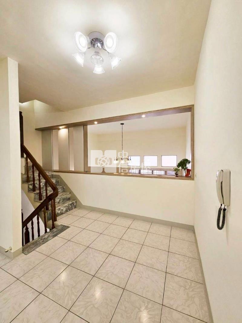 大村明星社區車庫別墅房屋室內格局與周邊環境