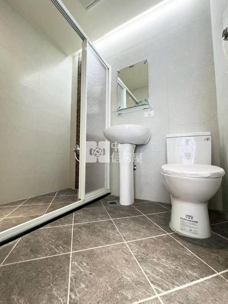 大村明星社區車庫別墅房屋室內格局與周邊環境