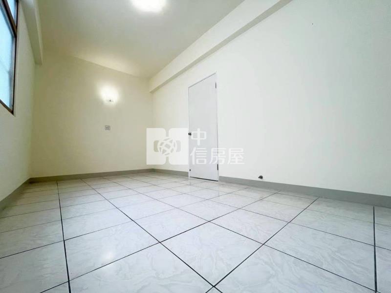 大村明星社區車庫別墅房屋室內格局與周邊環境