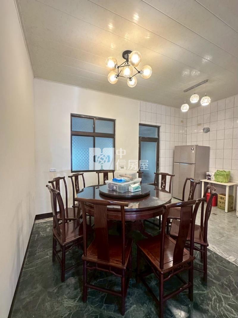 麒麟山莊邊間大地坪近交流道別墅房屋室內格局與周邊環境