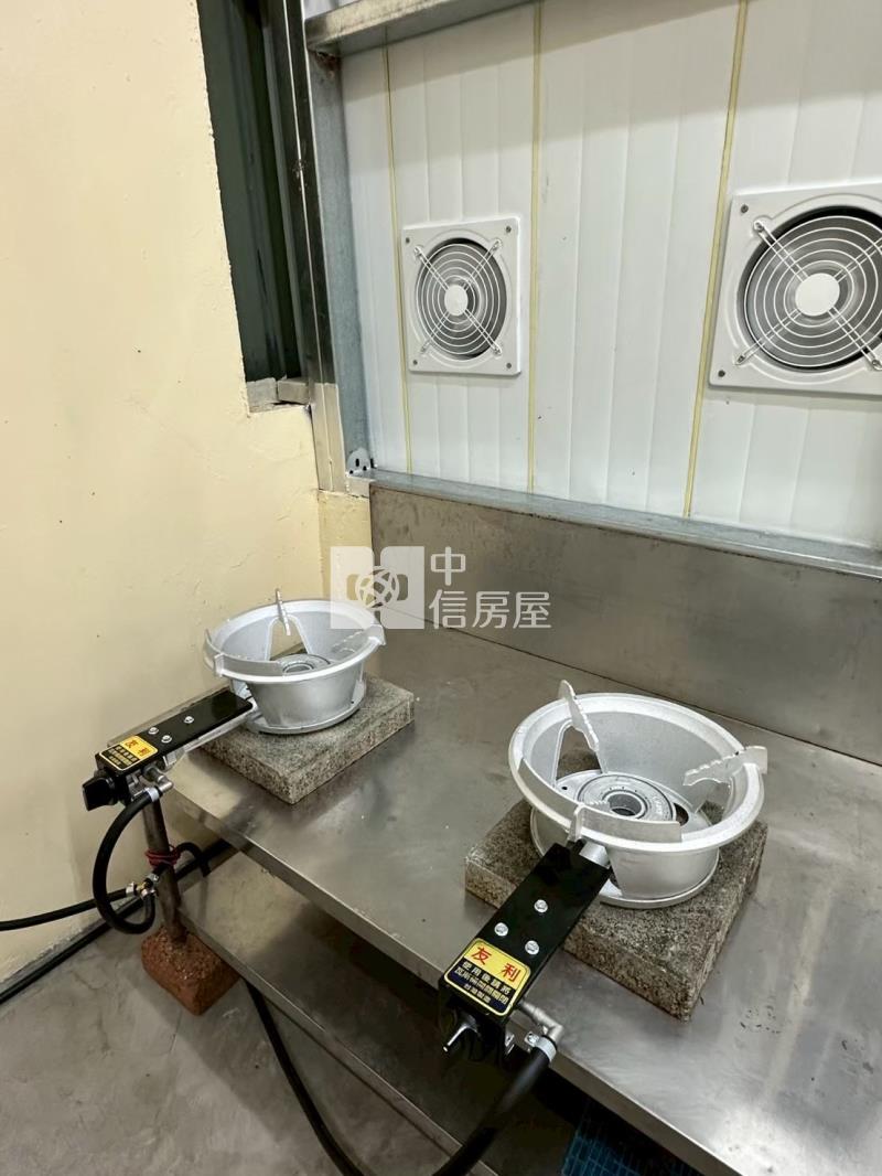 麒麟山莊邊間大地坪近交流道別墅房屋室內格局與周邊環境