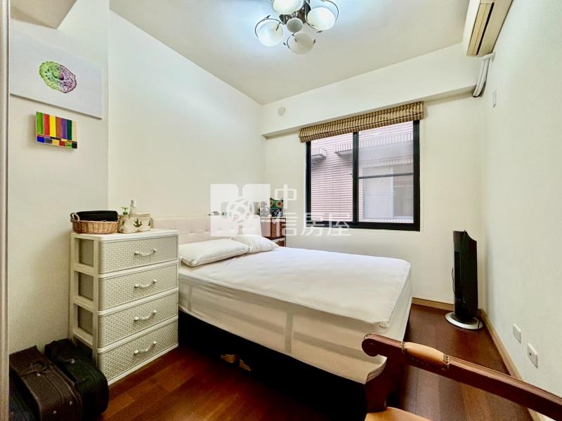 葳格中學宏績馥郁大地坪孝親花園別墅房屋室內格局與周邊環境