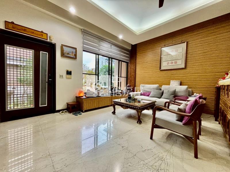 葳格中學宏績馥郁大地坪孝親花園別墅房屋室內格局與周邊環境