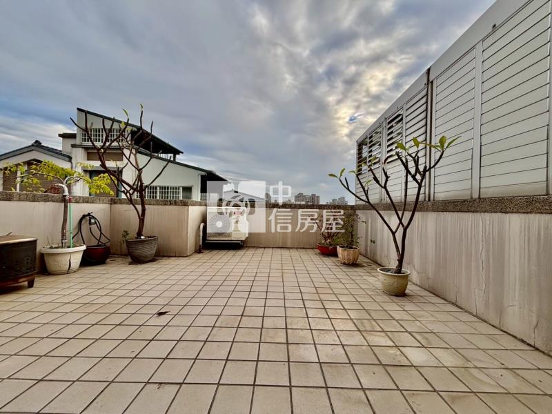 葳格中學宏績馥郁大地坪孝親花園別墅房屋室內格局與周邊環境