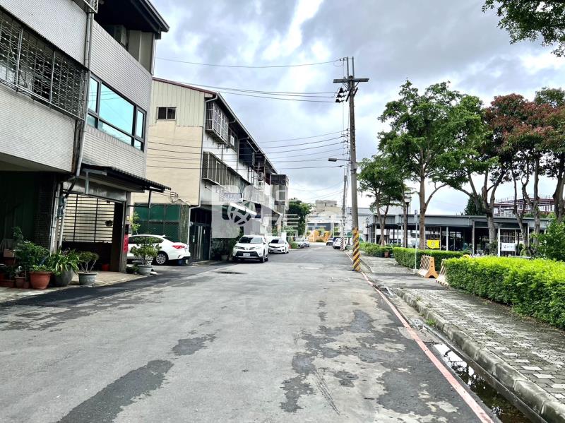 漢神百貨旁收租透套房屋室內格局與周邊環境