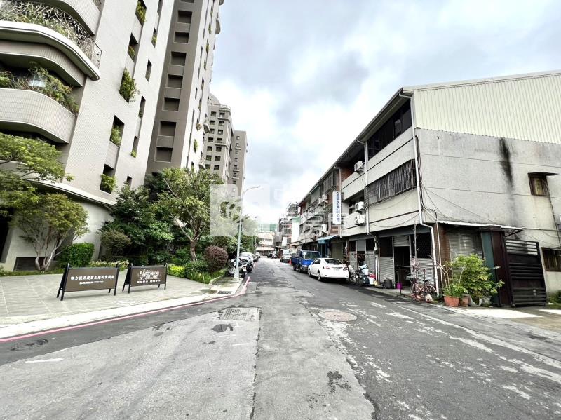 漢神百貨旁收租透套房屋室內格局與周邊環境