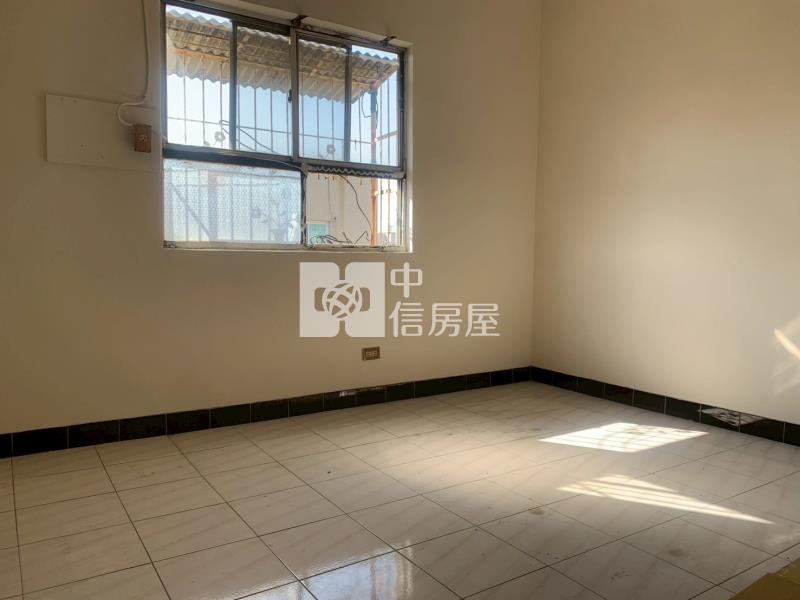 日新國小整新明亮三房房屋室內格局與周邊環境