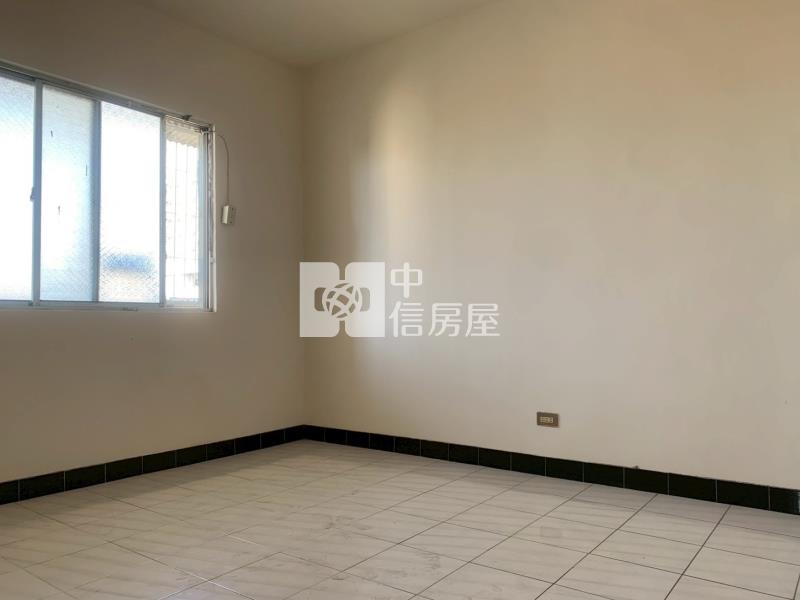 日新國小整新明亮三房房屋室內格局與周邊環境