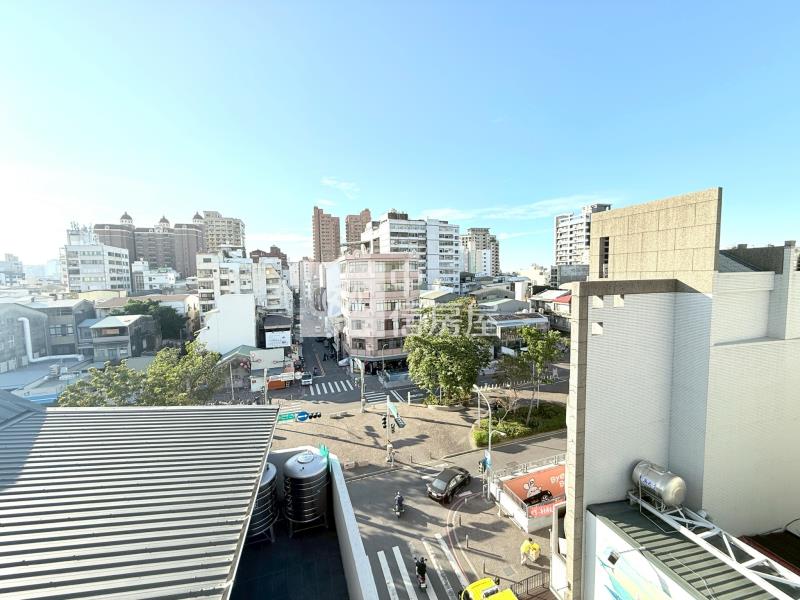 正興街7米大面寬電梯店面房屋室內格局與周邊環境