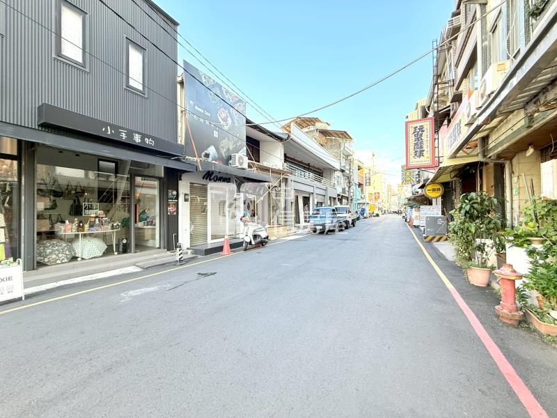 正興街7米大面寬電梯店面房屋室內格局與周邊環境