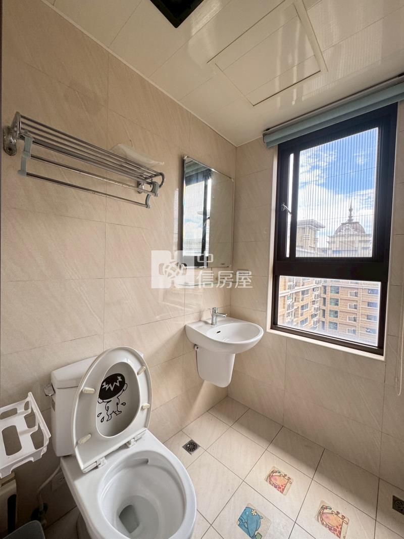 南勢幸福公園3+1房子母車房屋室內格局與周邊環境