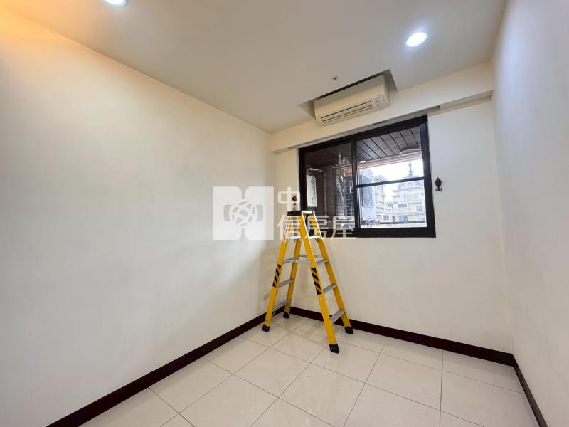 南勢幸福公園3+1房子母車房屋室內格局與周邊環境