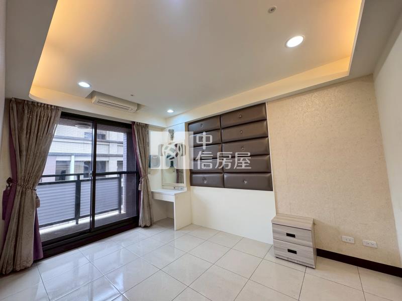 南勢幸福公園3+1房子母車房屋室內格局與周邊環境