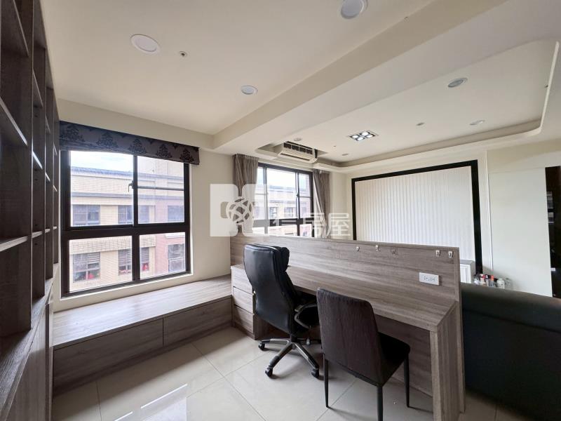 南勢幸福公園3+1房子母車房屋室內格局與周邊環境