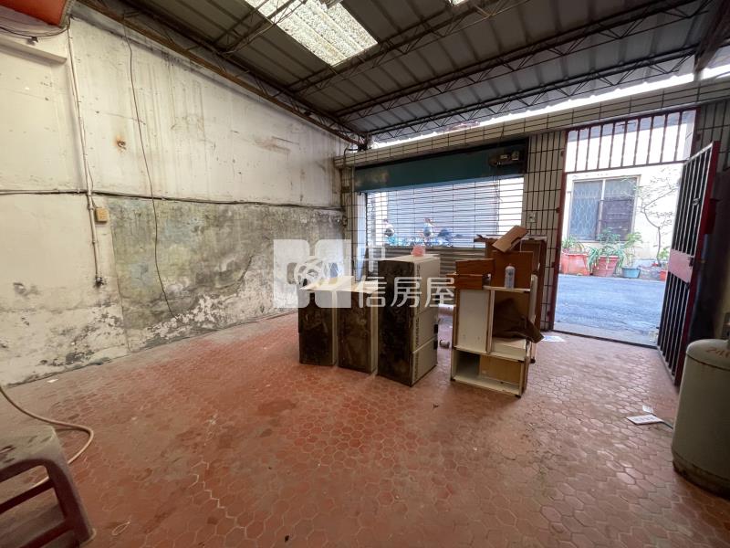 買到賺到!前院車庫× 孝親房|仁愛醫院旁大地坪透天房屋室內格局與周邊環境