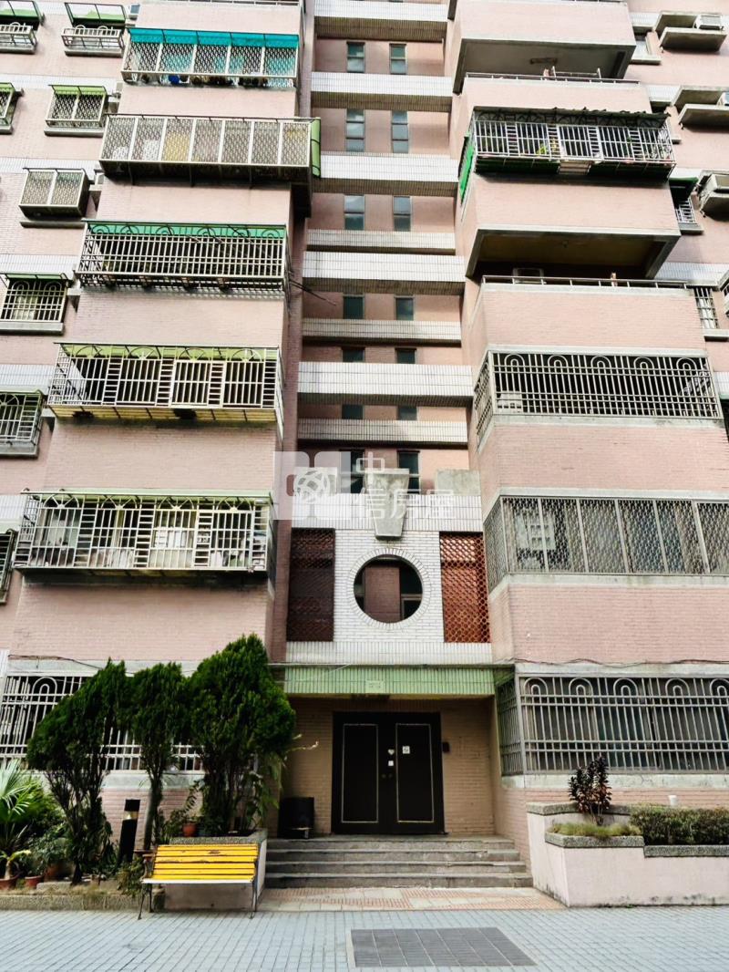 近南紡東光國小可收租3套房宜居社宅房屋室內格局與周邊環境