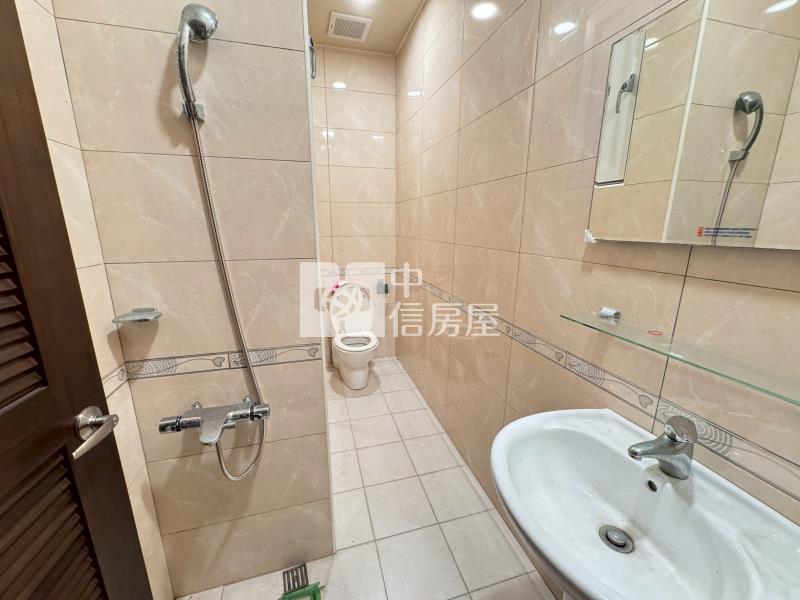 東森山莊景觀電梯別墅房屋室內格局與周邊環境