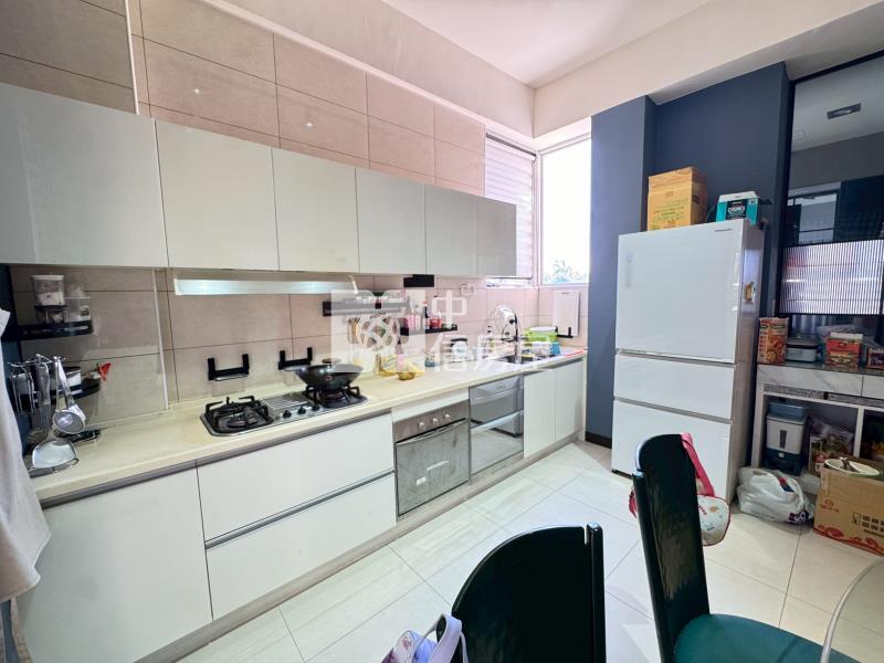 東森山莊景觀電梯別墅房屋室內格局與周邊環境