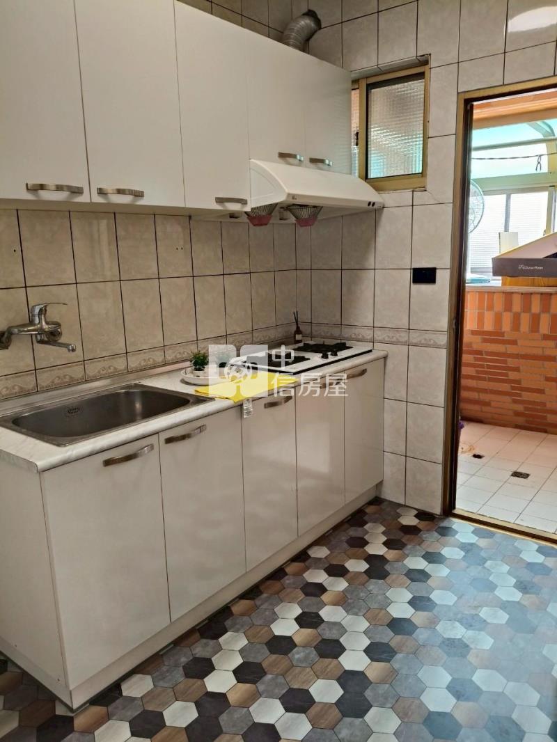 林森國小3房車房屋室內格局與周邊環境