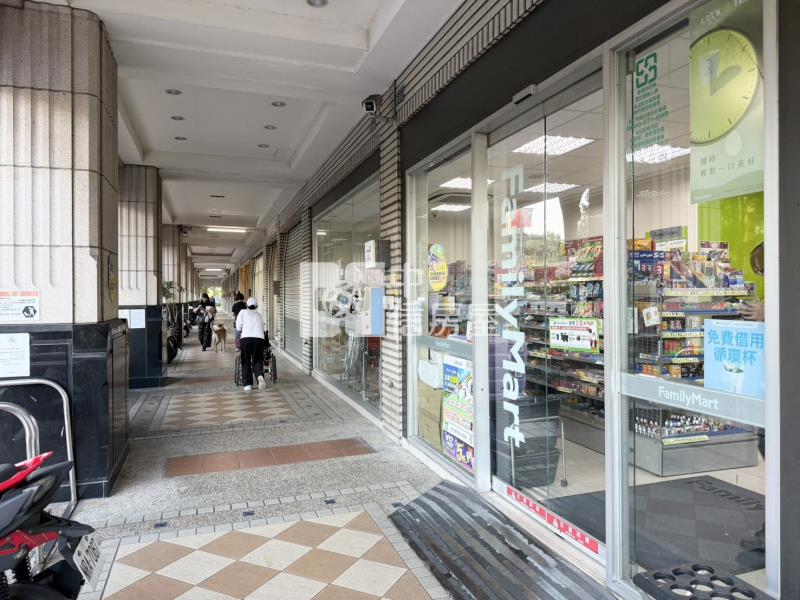 大墩學區黃金店面房屋室內格局與周邊環境