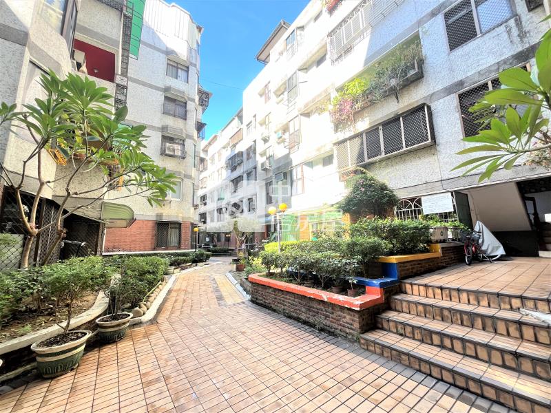 太原車站新家族三房美寓房屋室內格局與周邊環境