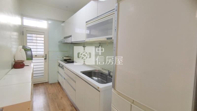 中興大學百萬裝潢美公寓房屋室內格局與周邊環境