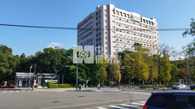 中興大學百萬裝潢美公寓房屋室內格局與周邊環境