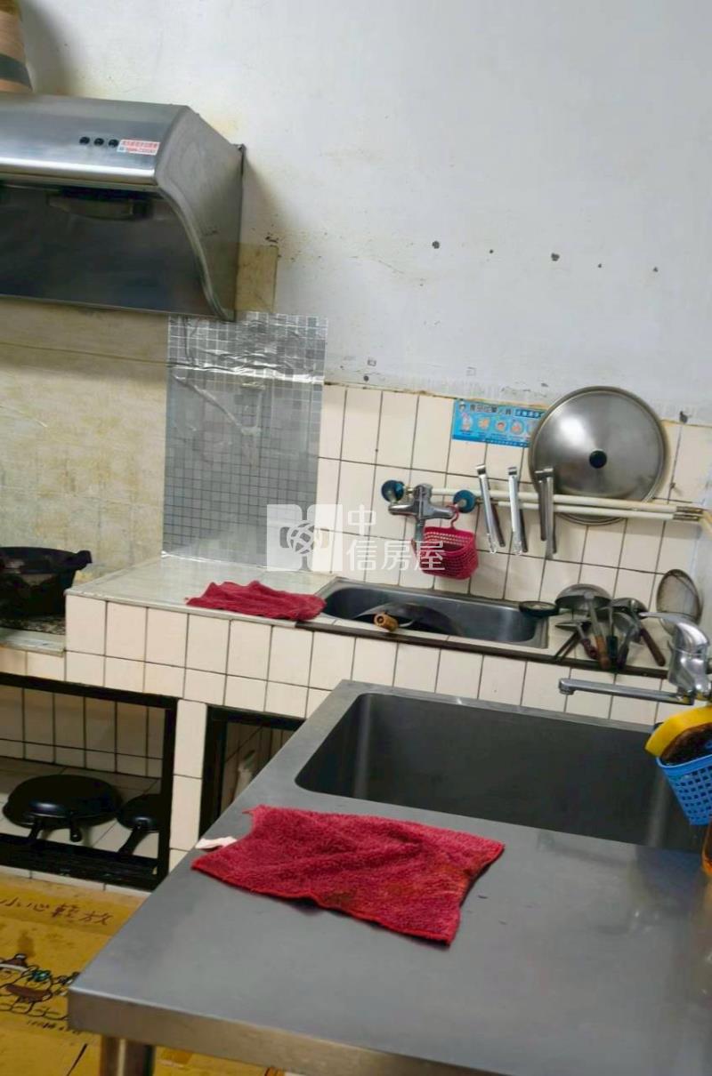 健保局三角金透店房屋室內格局與周邊環境