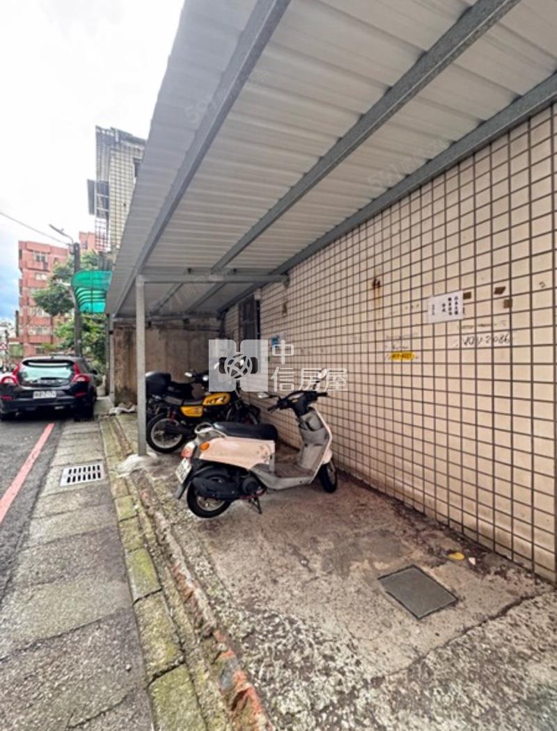 中壢體育園區整新二房房屋室內格局與周邊環境