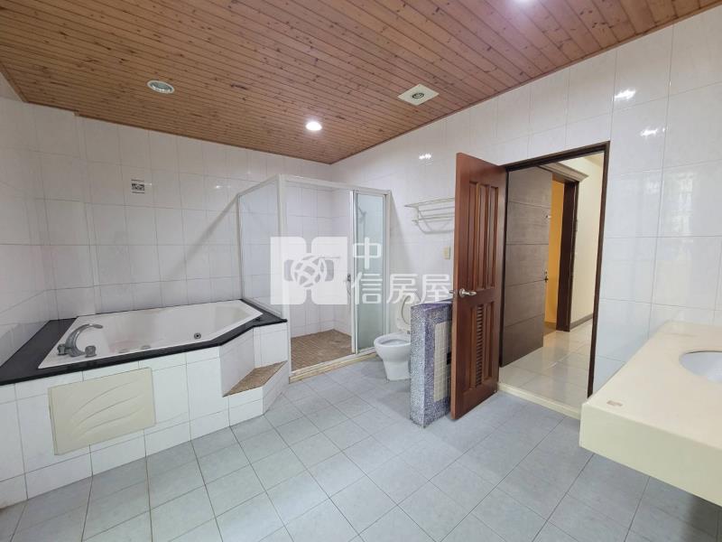 好市多優質車庫透天房屋室內格局與周邊環境