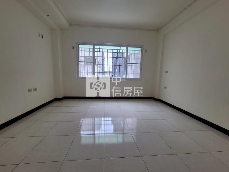 好市多優質車庫透天房屋室內格局與周邊環境